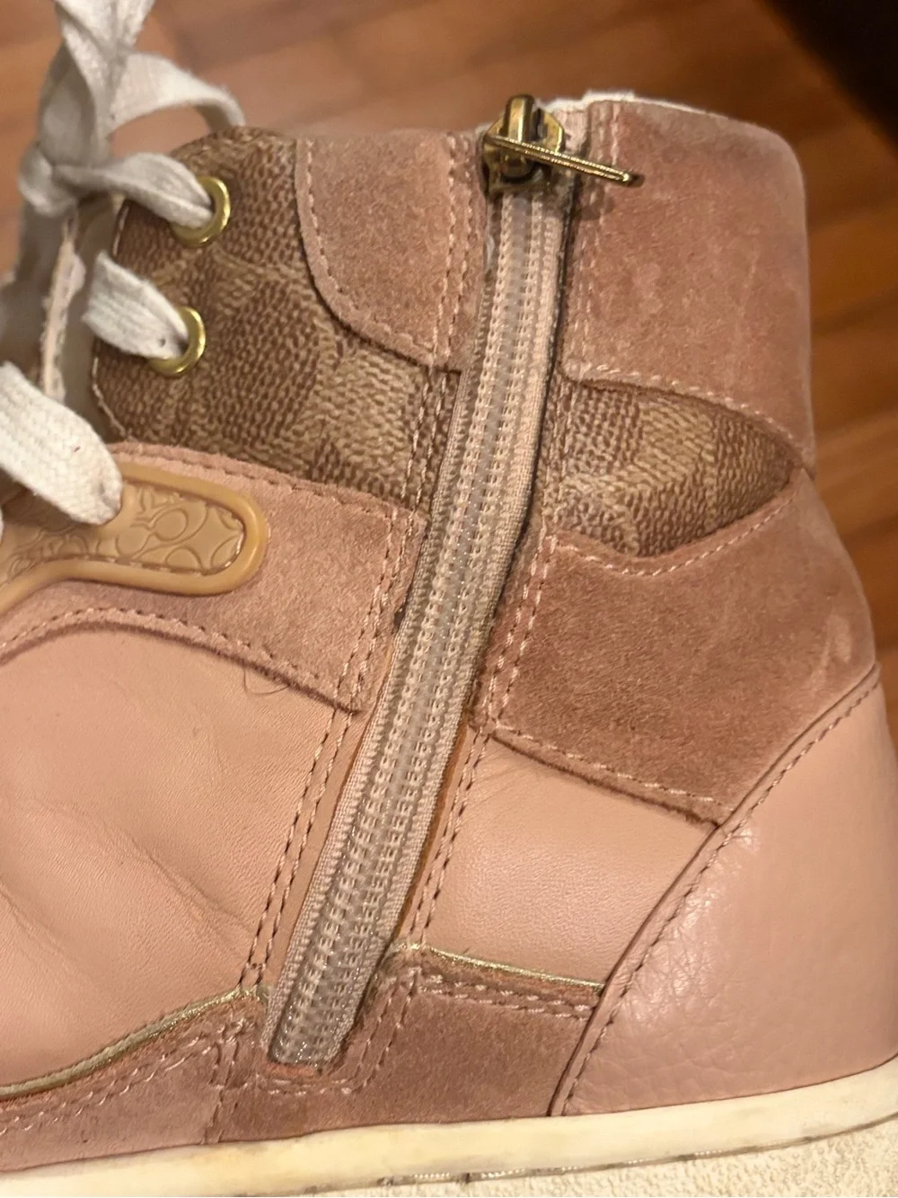 COACH Women's Size 7.5 High Top Sneaker Mushroom Oat Pink Color
